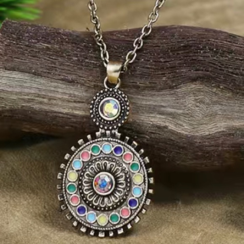 2/$25 or 3/$30 NWOT Boho enamel antique bronze necklace w/crystal accents - Picture 6 of 6